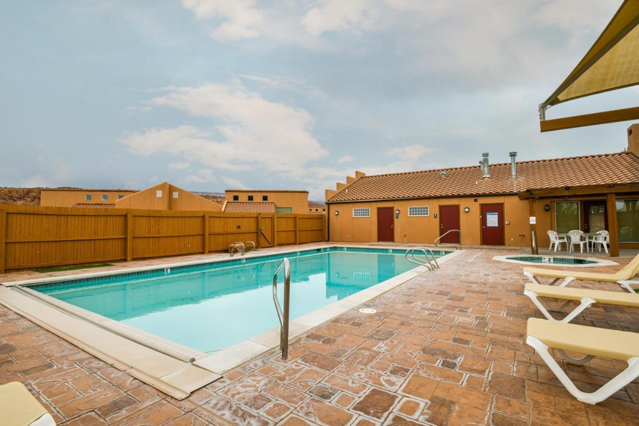 Rv M4 - Moab Get Away And Great Price For The Family! Villa Esterno foto
